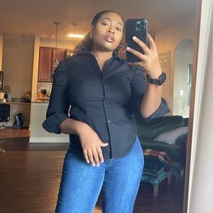 Meet your Posher, Nia